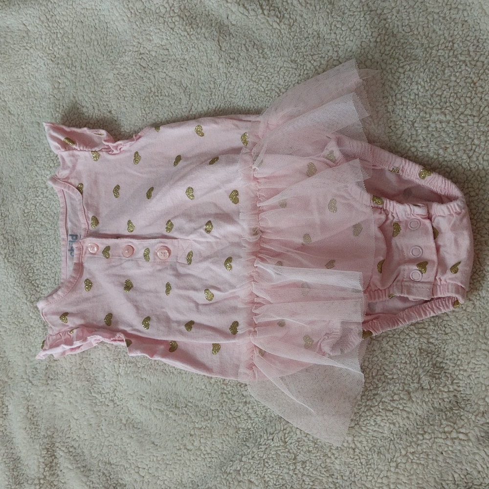 2/$15 Carter's Baby Girl Onesie with Tutu Size 12 Months